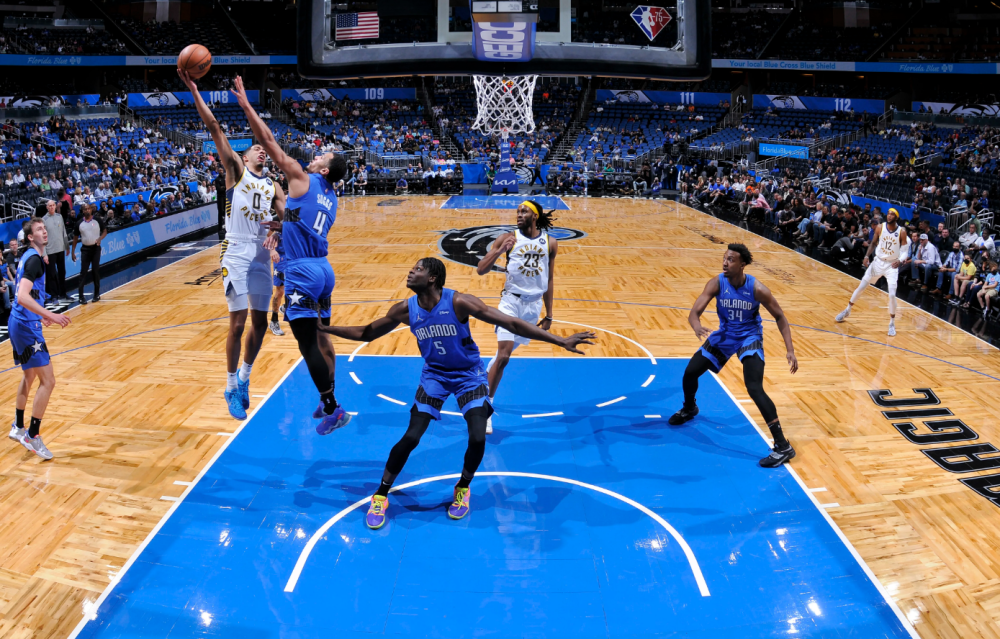 九游娱乐官方-包含赛地聚焦：法国杯国际比赛日热度飙升，克里夫兰骑士篮板制胜，信心回归，轮换策略成焦点的词条