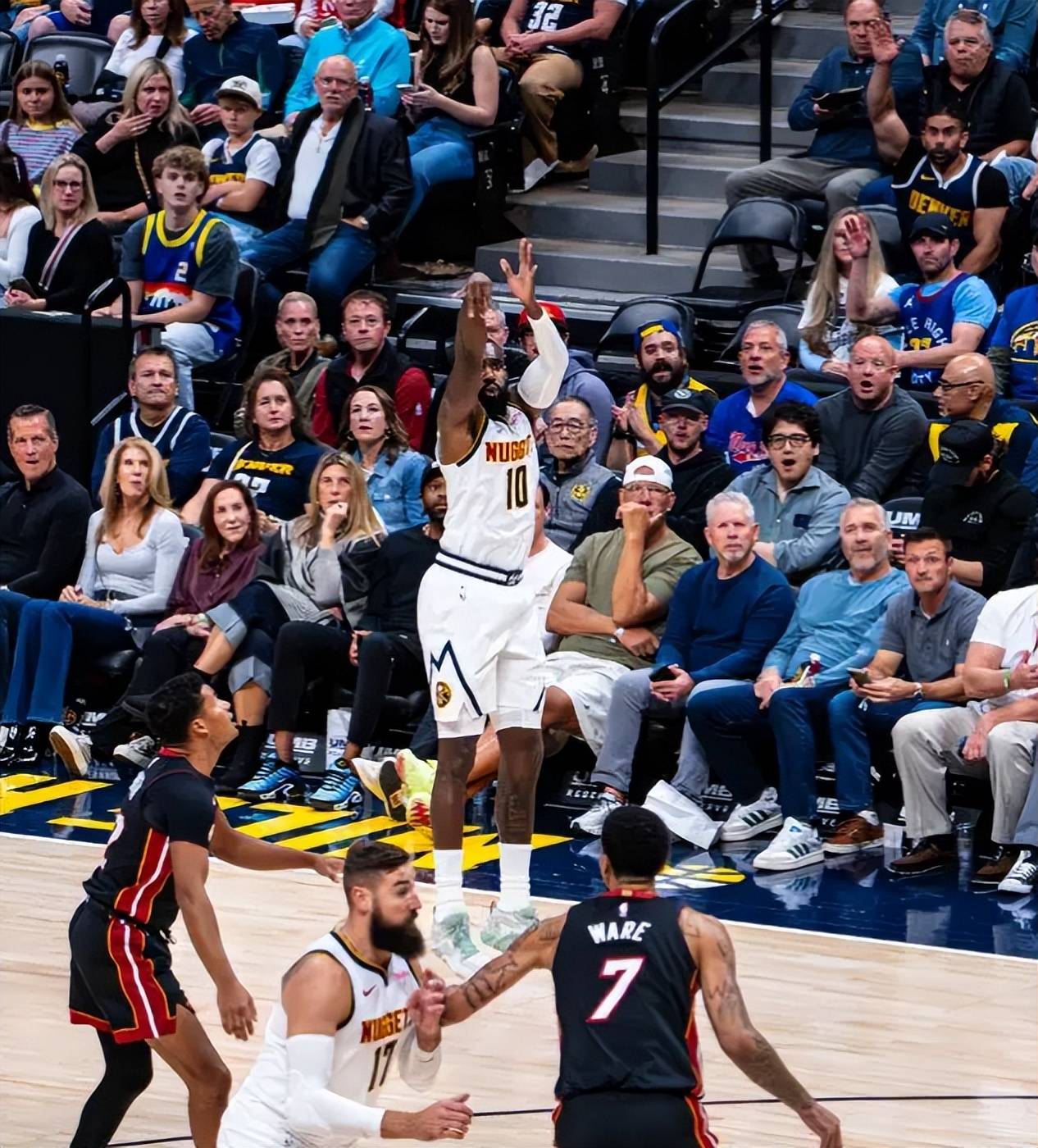 游网页版入口-关于清晨体能课后，奥兰多魔术队长鼓劲备战NBA常规赛，更衣室稳定，赛程密集仍需轮换的信息